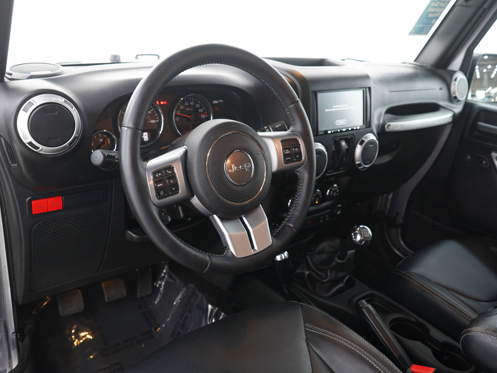 Used 2017 Jeep Wrangler Rubicon AWD/4WD image 17