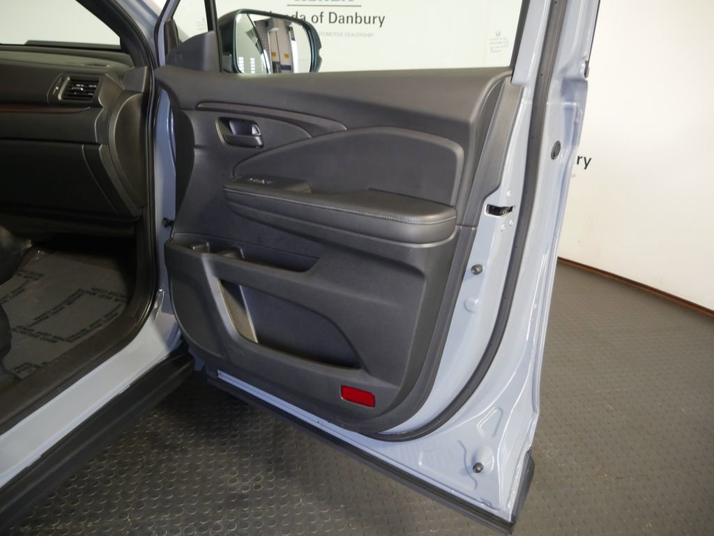 Certified 2023 Honda Passport EX-L image 5