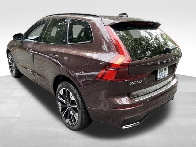 New 2026 Volvo XC60 T8 Plus w/ Protection Package Premier AWD/4WD image 5