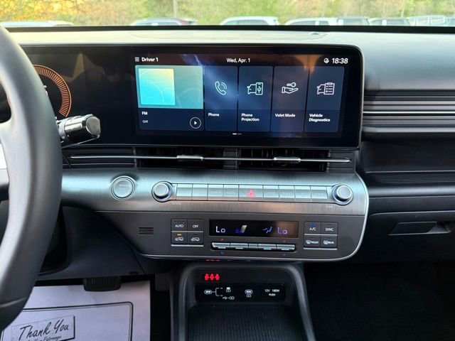 Used 2025 Hyundai Kona SEL image 18
