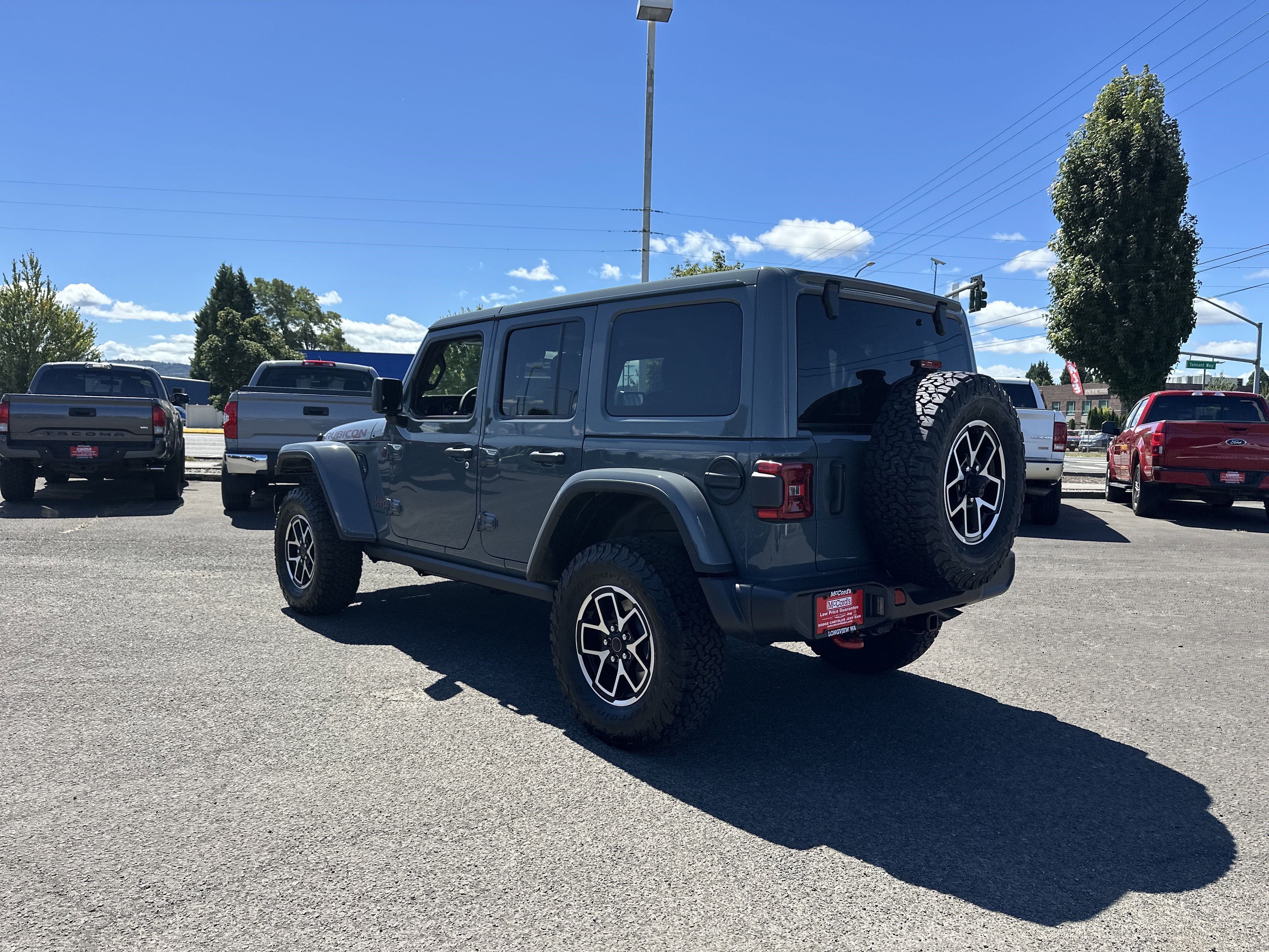 New 2025 Jeep Wrangler Unlimited Rubicon w/ Convenience Group image 3