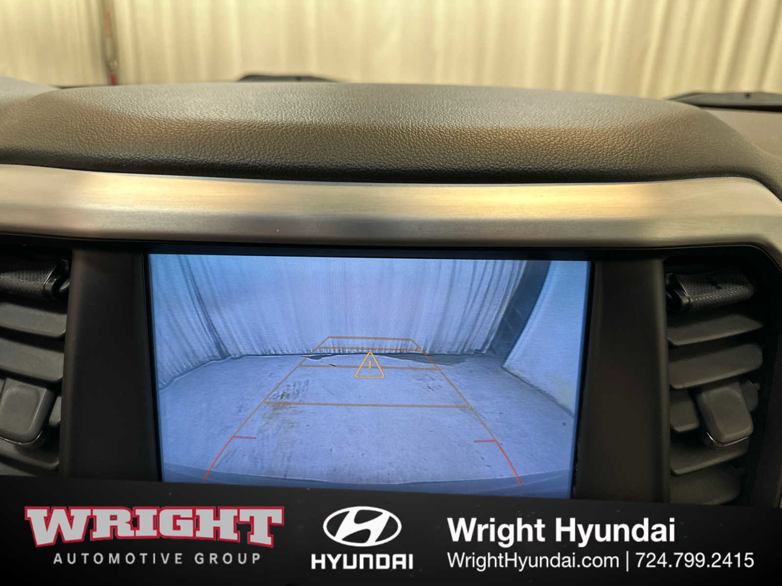 Used 2019 GMC Acadia SLT AWD/4WD image 28