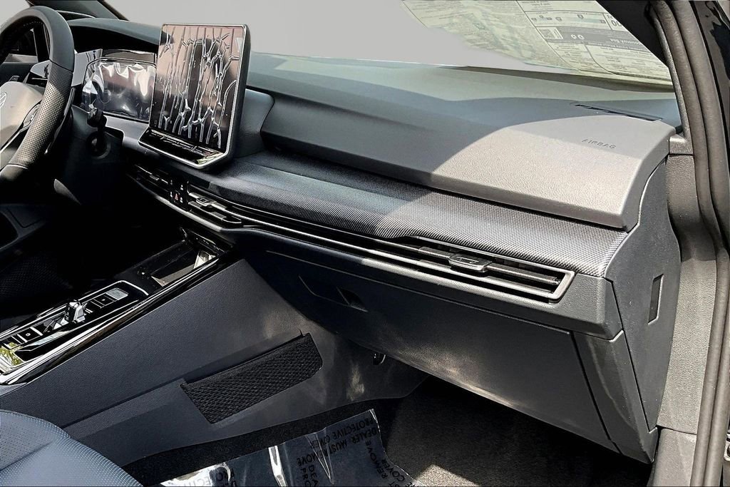 New 2026 Volkswagen Golf image 26