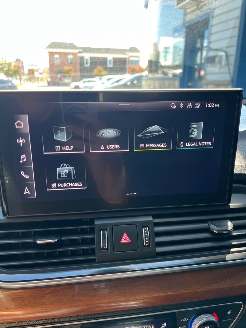 Used 2022 Audi Q5 2.0T Premium w/ Convenience Package image 31