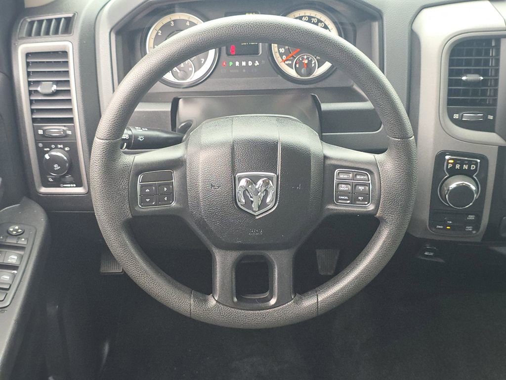 Used 2017 RAM 1500 Express AWD/4WD image 21