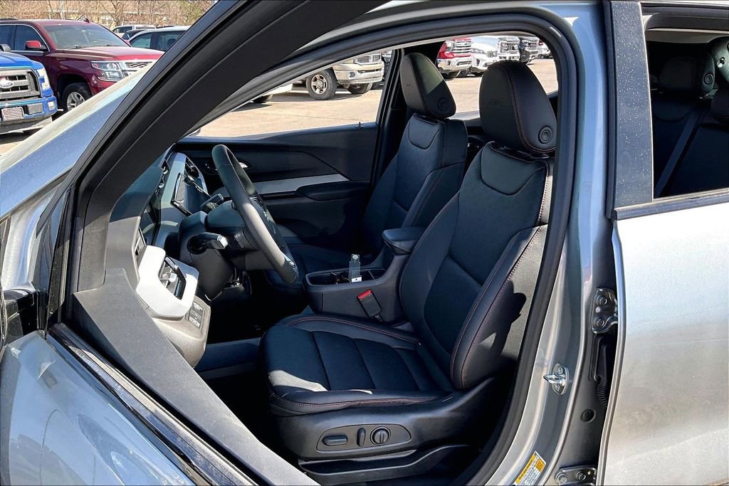 New 2027 Chevrolet Bolt RS w/ Technology Package image 9