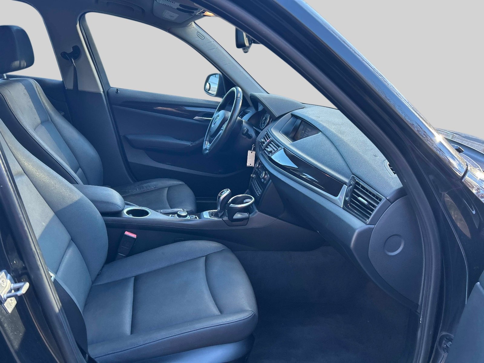 Used 2015 BMW X1 sDrive28i RWD image 14
