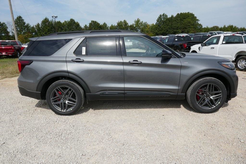New 2025 Ford Explorer ST-Line w/ Premium Package image 3