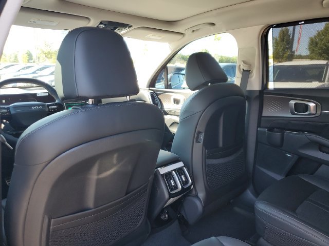 New 2026 Kia Sorento SX FWD image 17