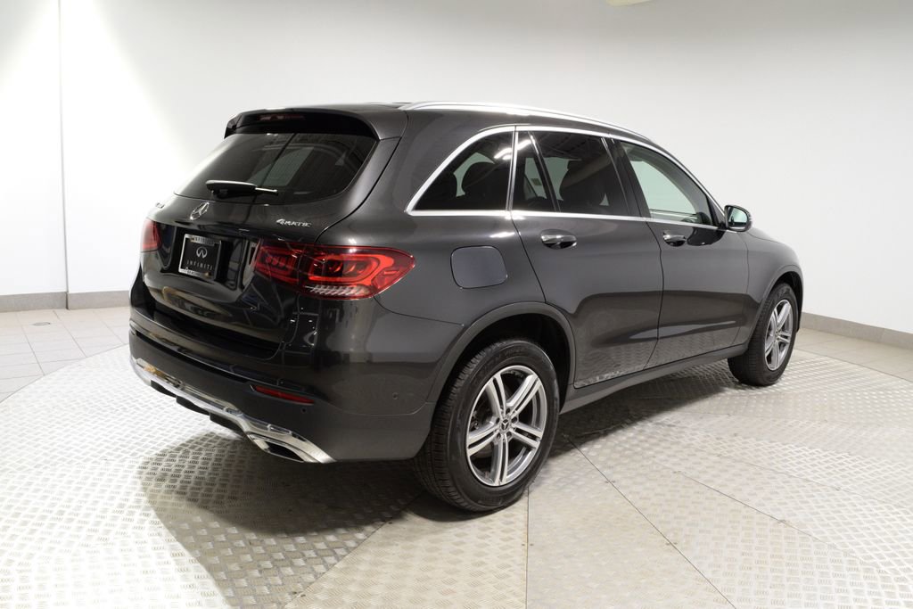 Used 2021 Mercedes-Benz GLC 300 4MATIC image 3