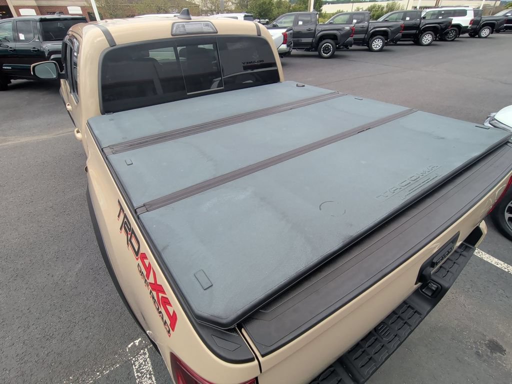 Used 2019 Toyota Tacoma TRD Off-Road AWD/4WD image 23