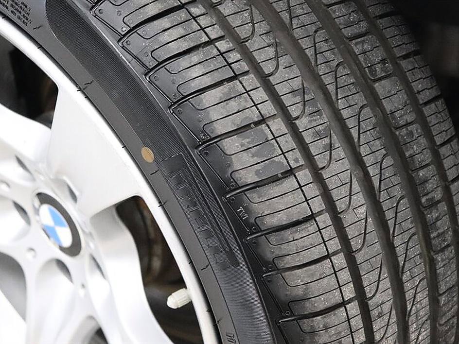 Used 2011 BMW 335i Convertible RWD image 61