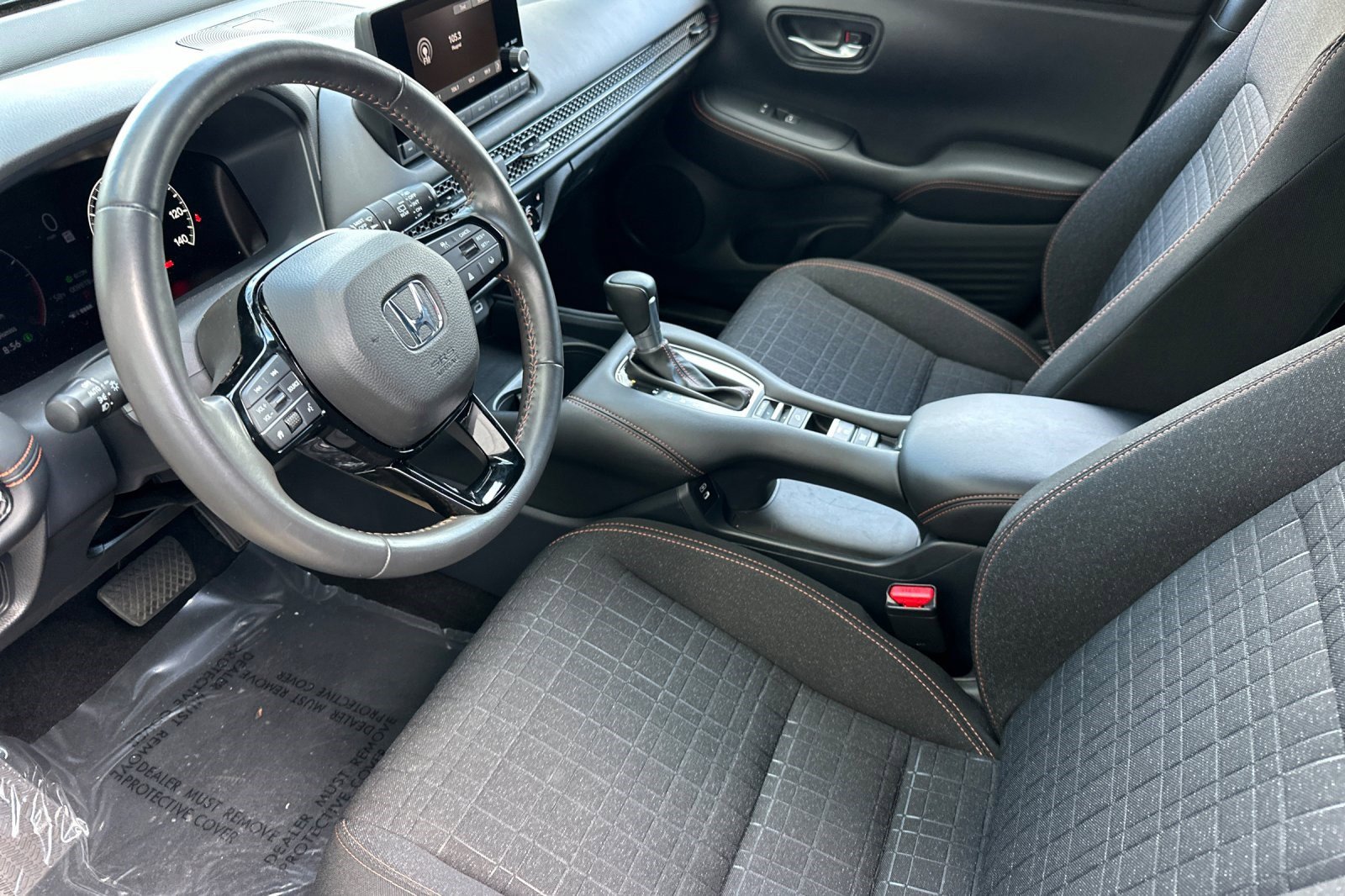 Used 2025 Honda HR-V Sport image 4