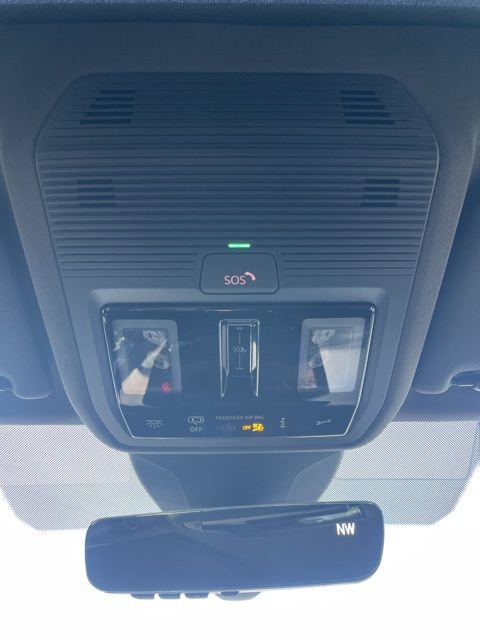 Used 2023 Volkswagen ID.4 Pro S Plus image 21