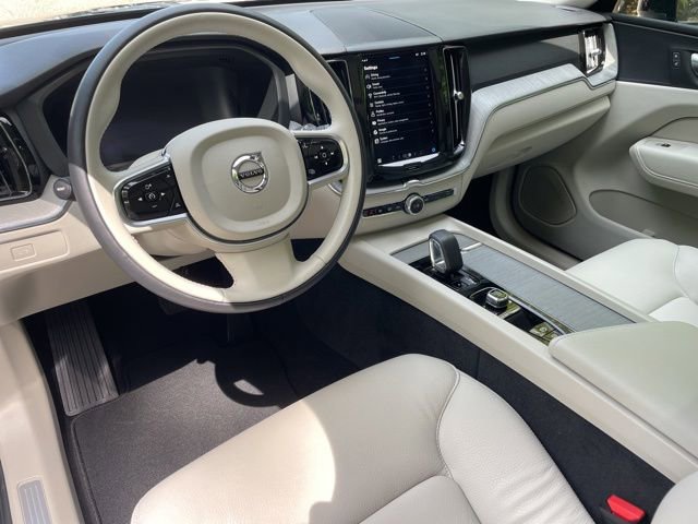 Used 2024 Volvo XC60 B5 Plus w/ Protection Package Premier AWD/4WD image 17