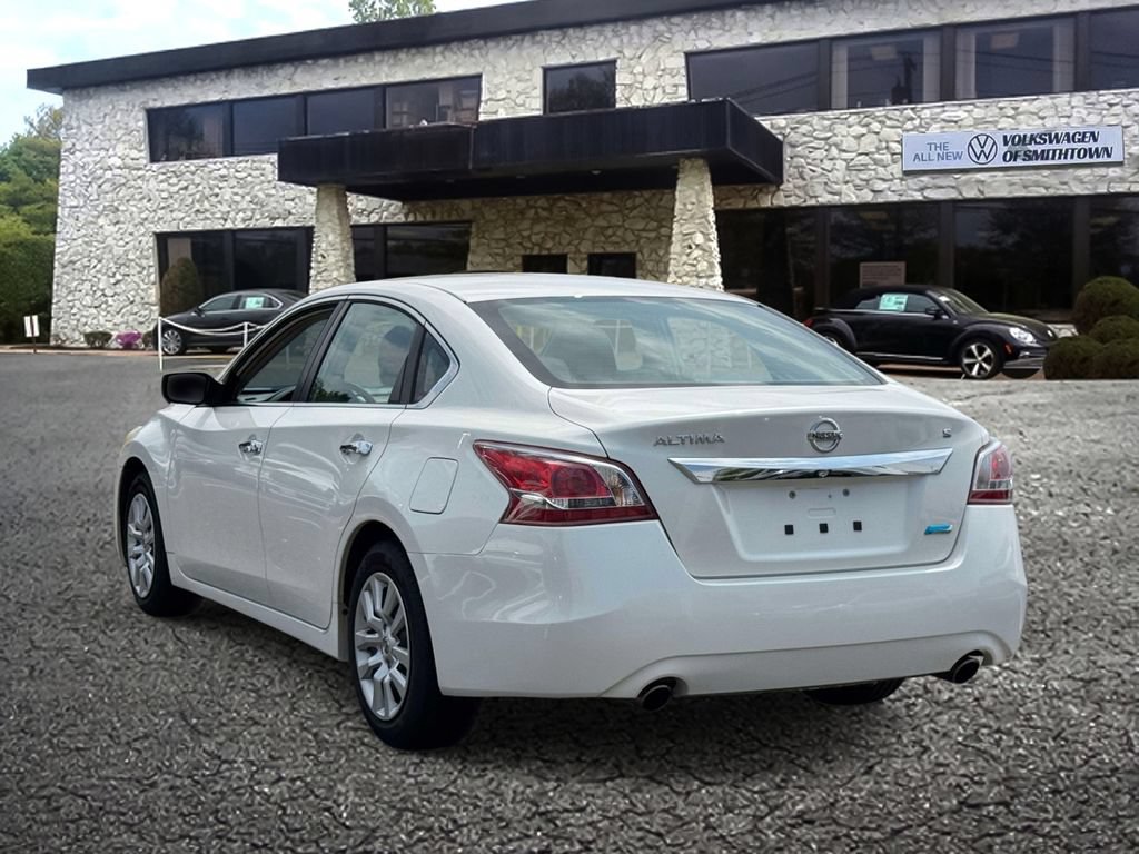 Used 2013 Nissan Altima 2.5 S FWD image 6