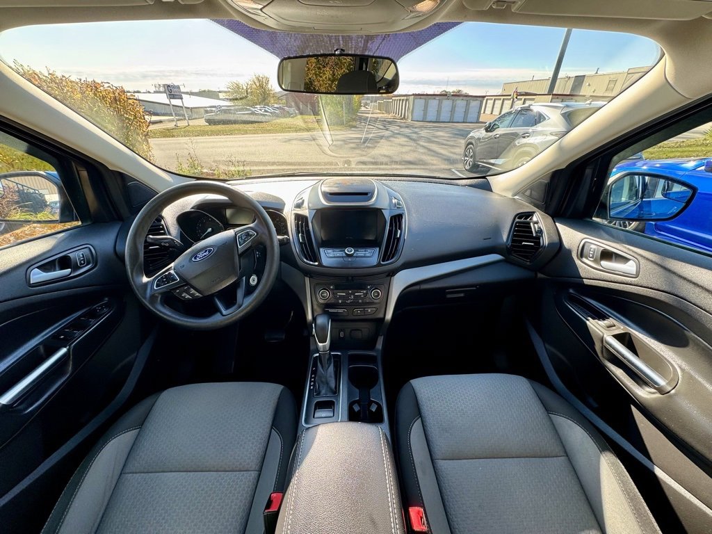 Used 2018 Ford Escape SE w/ SE Sync 3 Package image 12