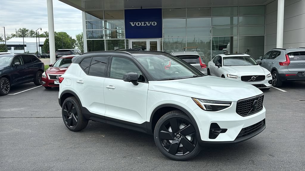 New 2026 Volvo XC40 B5 Ultra w/ Climate Package AWD/4WD image 2