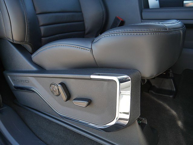 New 2025 Ford F250 Platinum image 35