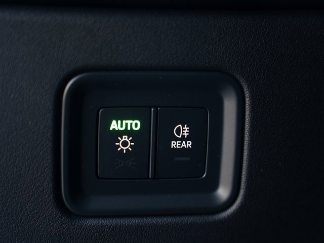 New 2026 Porsche Macan 4 Electric image 30