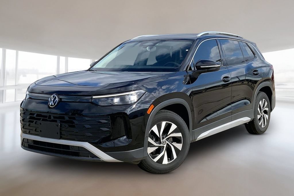 New 2026 Volkswagen Tiguan S FWD image 1