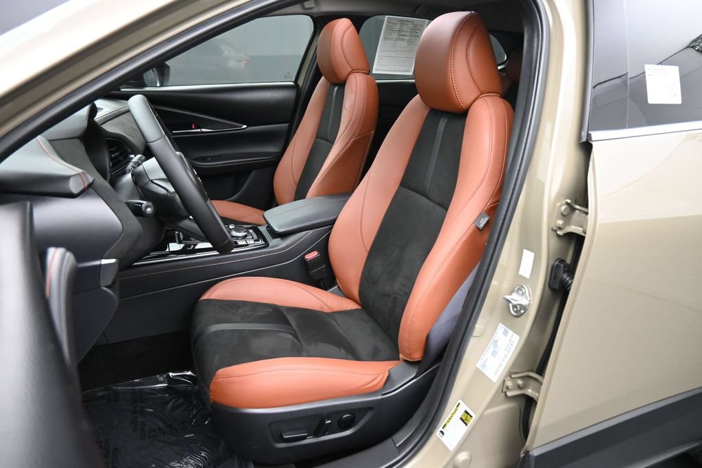 Used 2024 MAZDA CX-30 Carbon AWD/4WD image 17