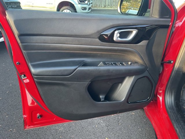 Used 2023 Jeep Compass High Altitude image 25