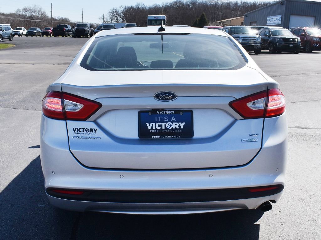 Used 2016 Ford Fusion SE w/ Equipment Group 202A image 23