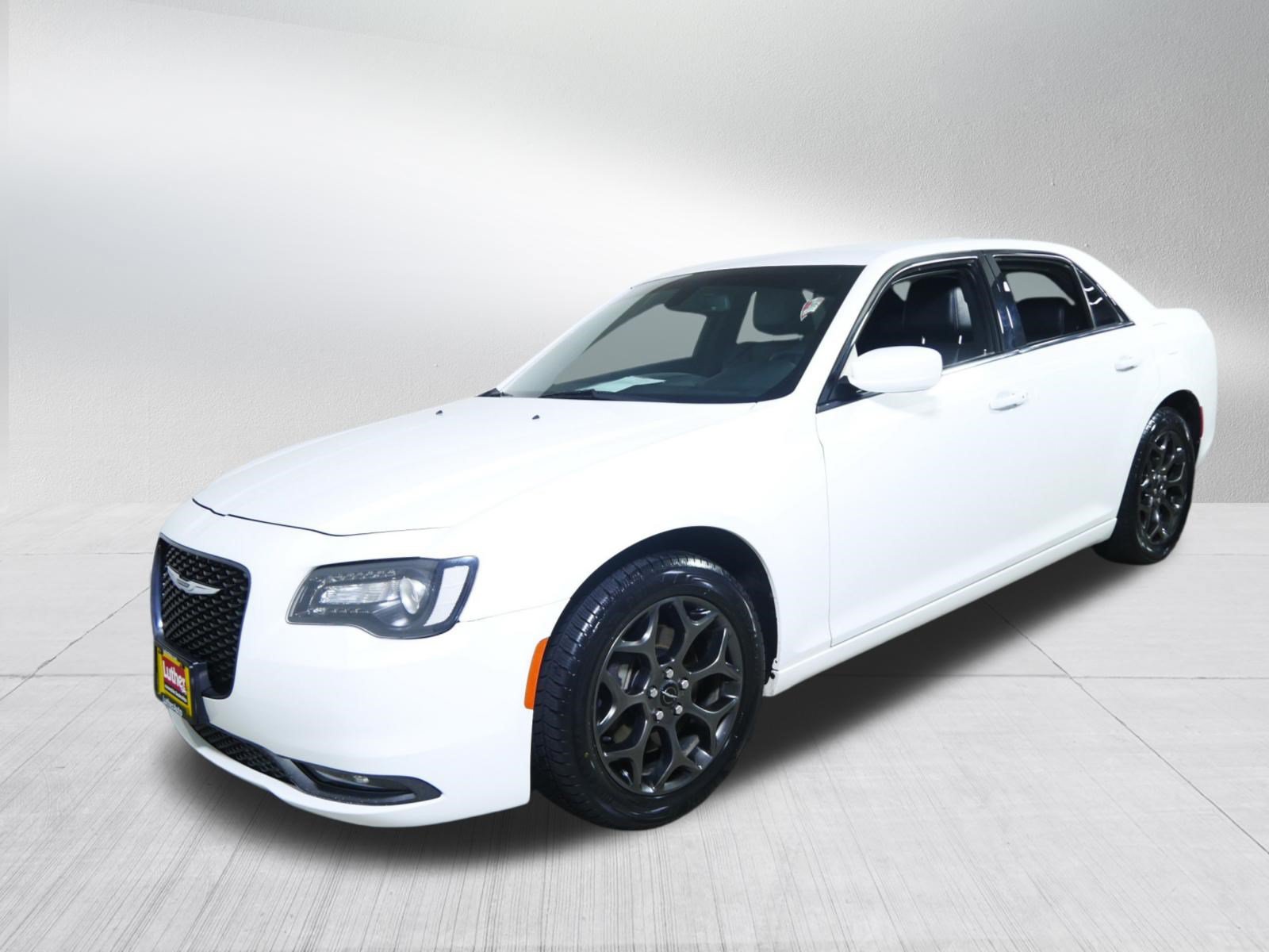 Used 2018 Chrysler 300 S AWD/4WD image 3