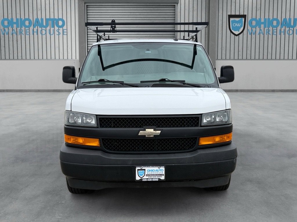 Used 2019 Chevrolet Express 2500 w/ Driver Convenience Package RWD image 2