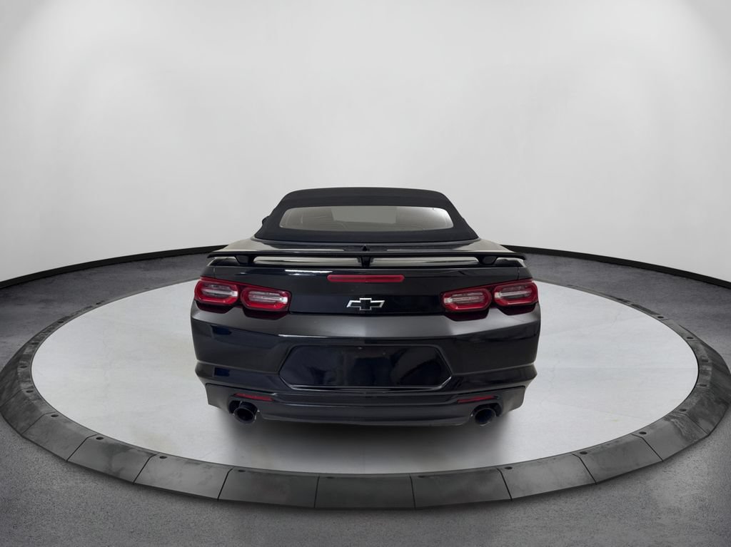 Used 2021 Chevrolet Camaro LT RWD image 6
