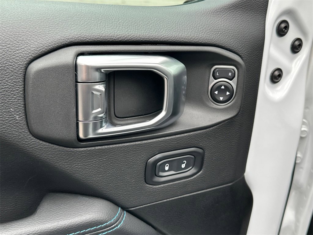 Used 2023 Jeep Wrangler Unlimited Rubicon 4xe w/ Steel Bumper Group image 16