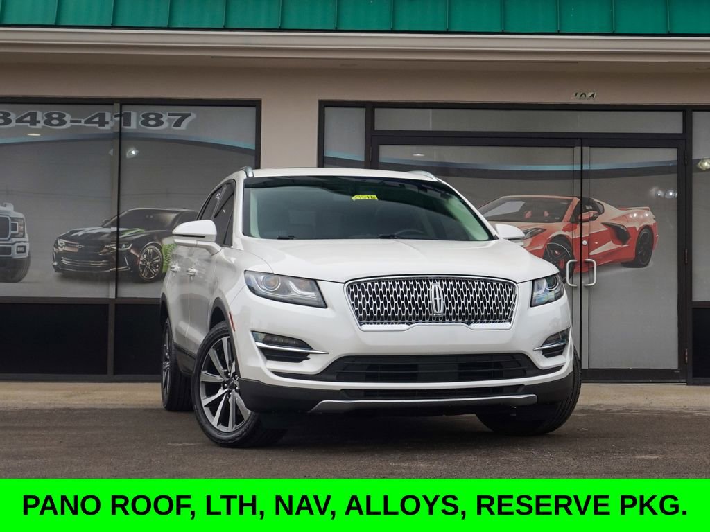 Used 2019 Lincoln MKC Reserve image 1