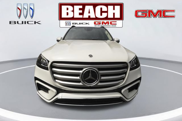 Used 2025 Mercedes-Benz GLS 580 4MATIC image 8