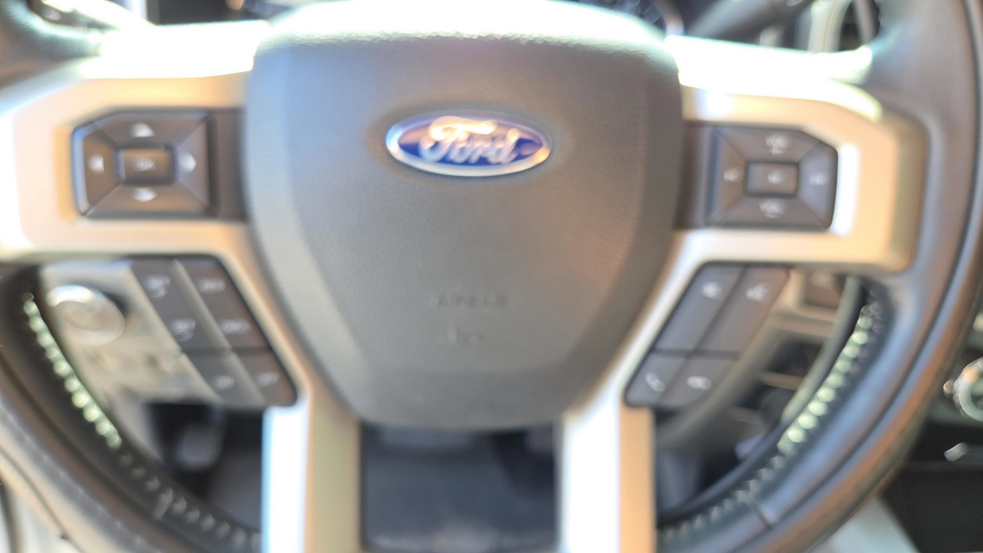 Used 2022 Ford F250 Lariat w/ Lariat Ultimate Package image 29