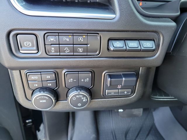 Used 2024 Chevrolet Suburban Premier w/ Premium Package image 28