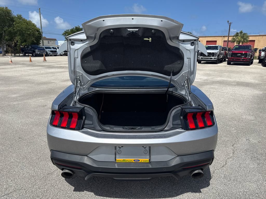 Used 2024 Ford Mustang GT RWD image 24