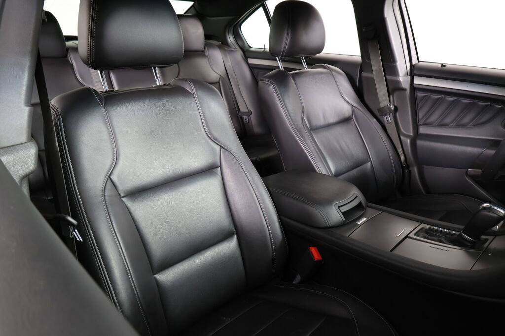 Used 2017 Ford Taurus SEL image 24