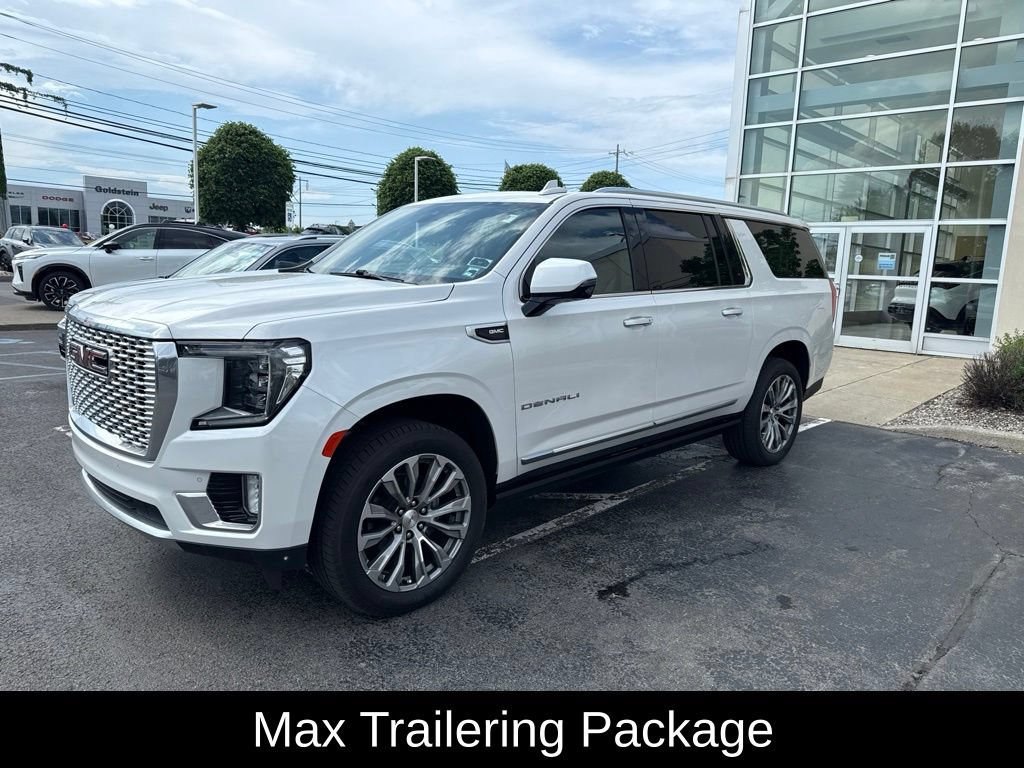 Used 2021 GMC Yukon XL Denali w/ Denali Ultimate Package AWD/4WD image 13