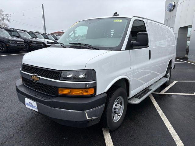 Used 2024 Chevrolet Express 2500 w/ Driver Convenience Package image 7