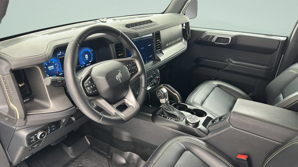 Used 2025 Ford Bronco Badlands AWD/4WD image 13