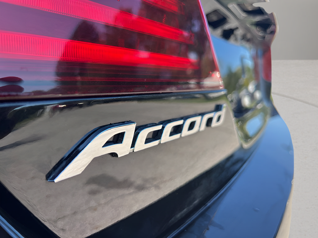 Used 2016 Honda Accord EX image 12