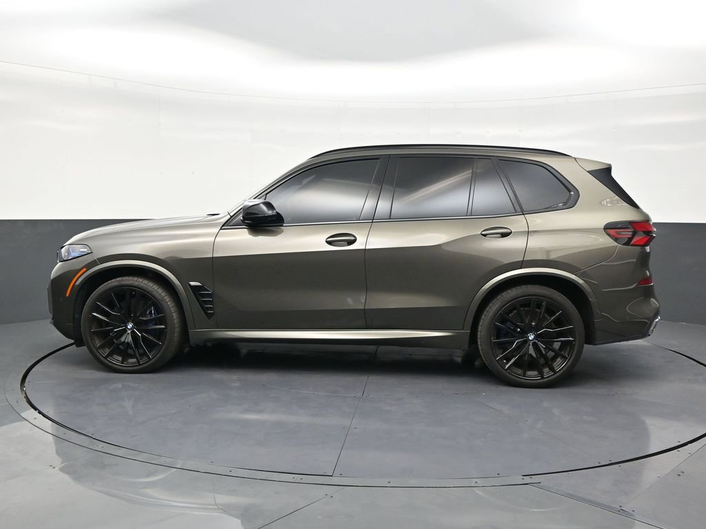 Used 2025 BMW X5 M60i image 2