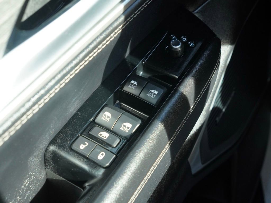 Certified 2024 Jeep Wagoneer Series II image 12