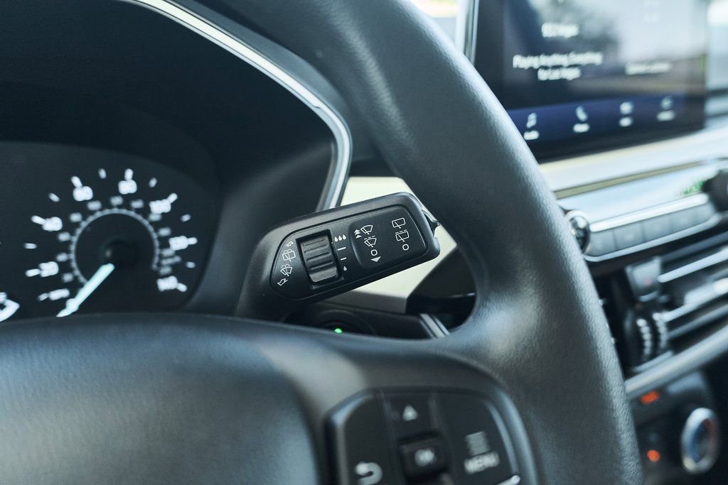 Used 2022 Ford Escape SE image 34