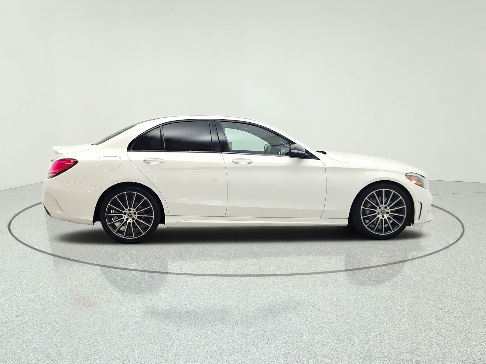 Used 2021 Mercedes-Benz C 300 Sedan image 4