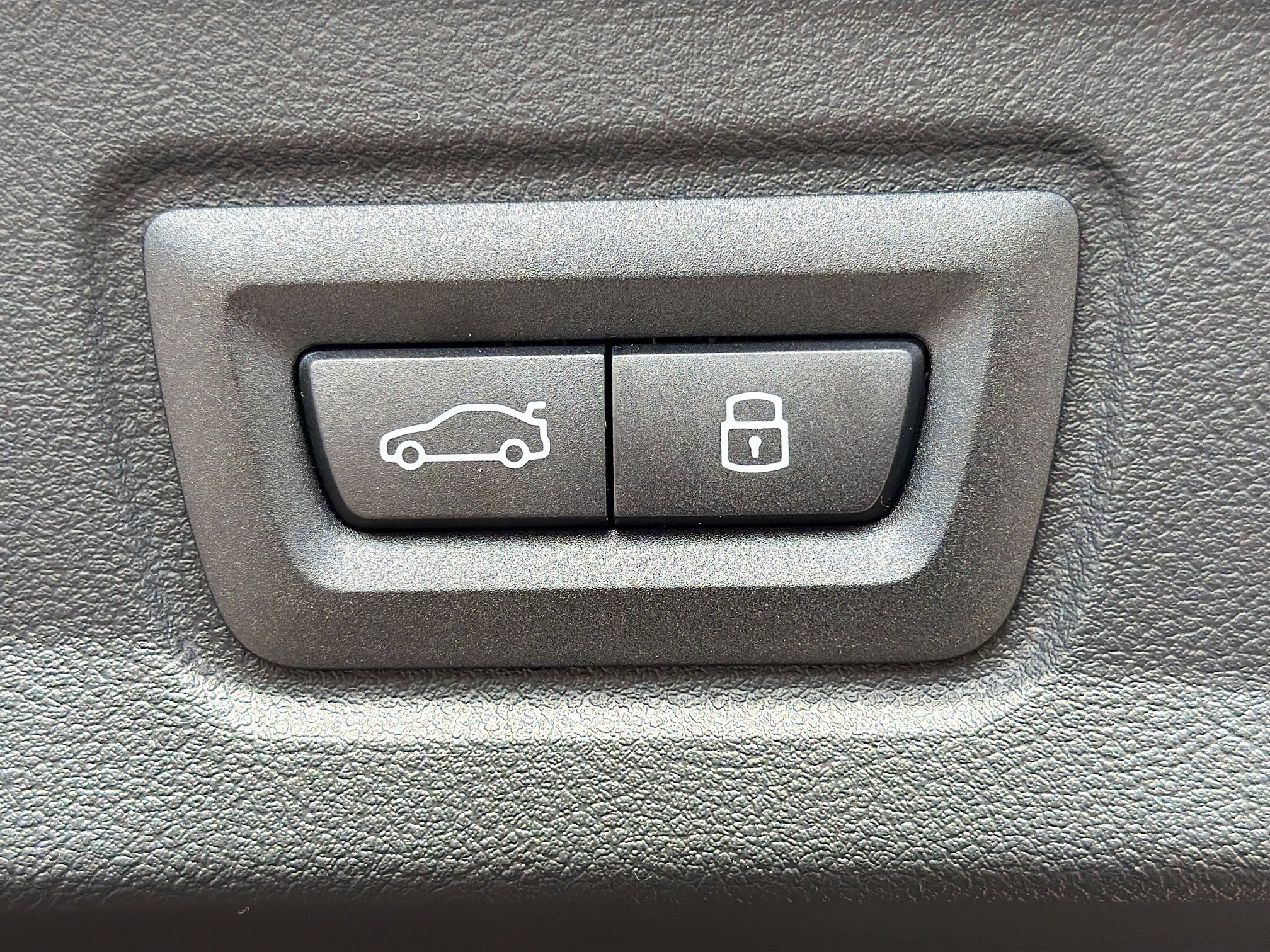 New 2026 BMW i4 eDrive40 w/ Parking Assistance Package image 12