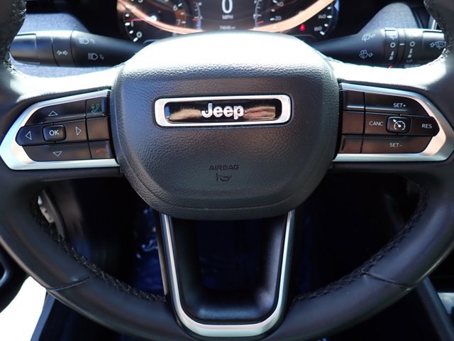 Used 2024 Jeep Compass Latitude AWD/4WD image 15