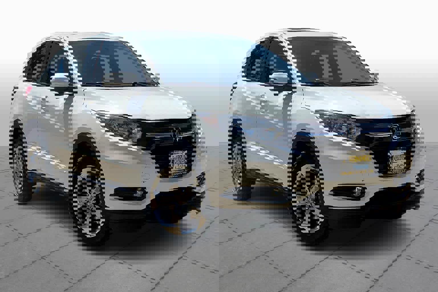 Used 2017 Honda HR-V EX image 3