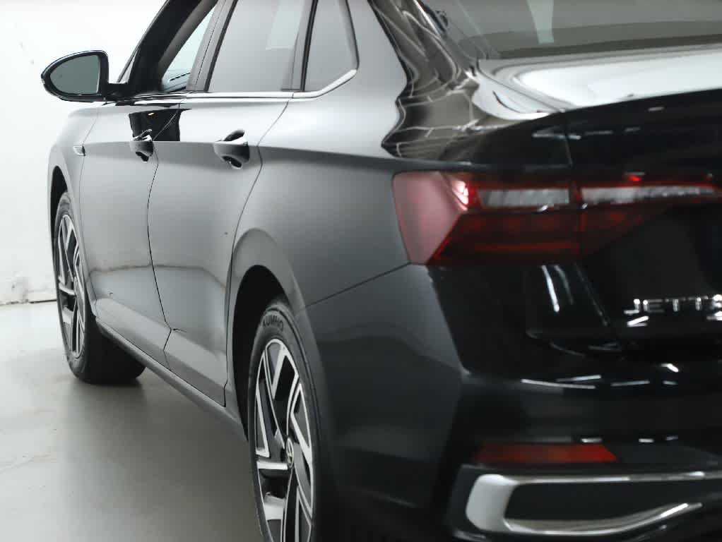 Certified 2024 Volkswagen Jetta SEL FWD image 41